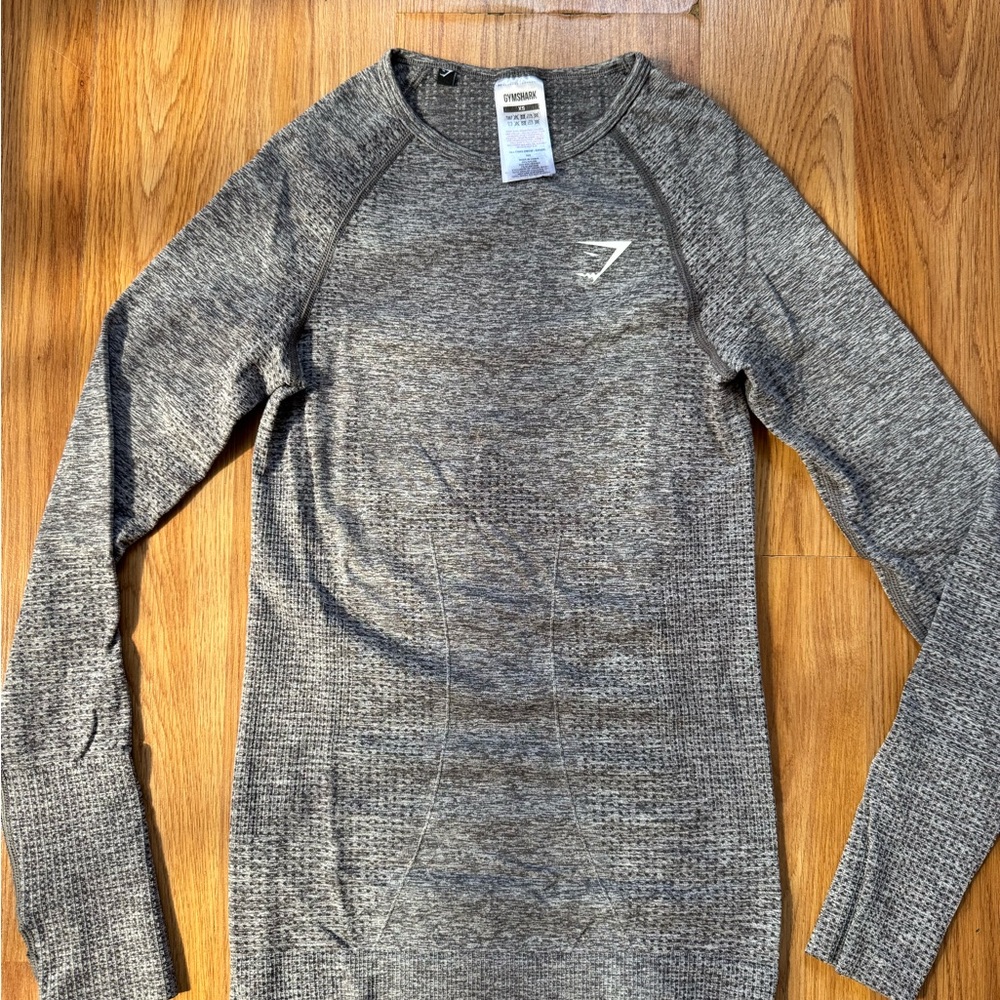 Gymshark Women’s Seamless Long Sleeve. - Heather Gray